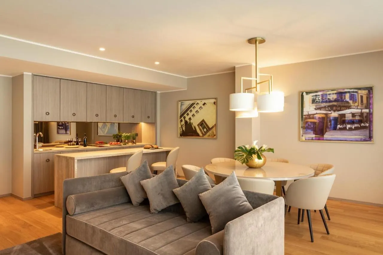Starhotels Duomo Panoramic Penthouse - 1 Bedroom ميلان بيت للعطل