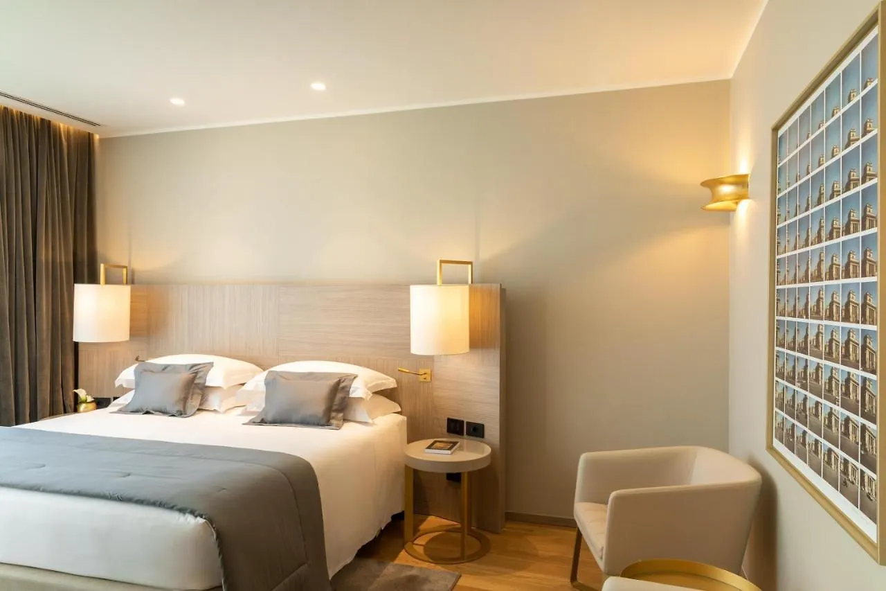 Starhotels Duomo Panoramic Penthouse - 1 Bedroom ميلان