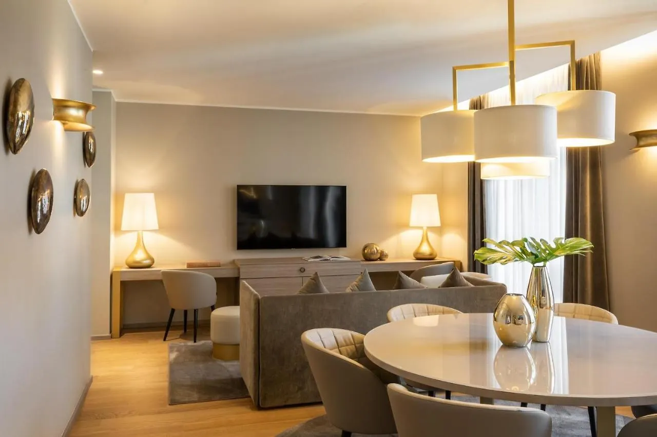 بيت للعطل Starhotels Duomo Panoramic Penthouse - 1 Bedroom ميلان